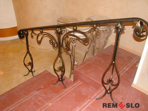 КОВАНОЕ ОГРАЖДЕНИЕ ЛЕСТНИЦЫ №108