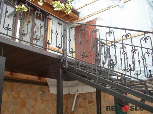 КОВАНОЕ ОГРАЖДЕНИЕ ЛЕСТНИЦЫ №111