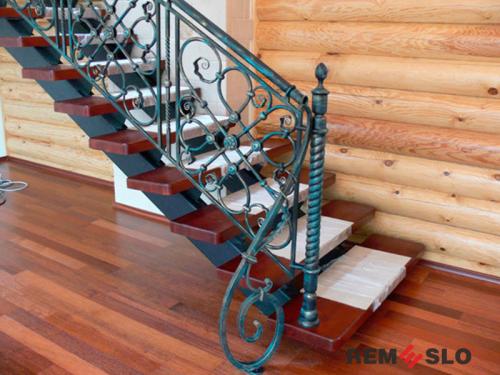 КОВАНОЕ ОГРАЖДЕНИЕ ЛЕСТНИЦЫ №117