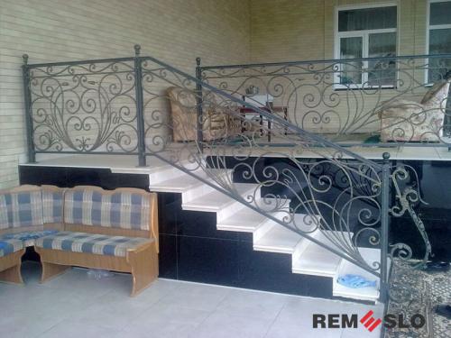 КОВАНОЕ ОГРАЖДЕНИЕ ЛЕСТНИЦЫ №118