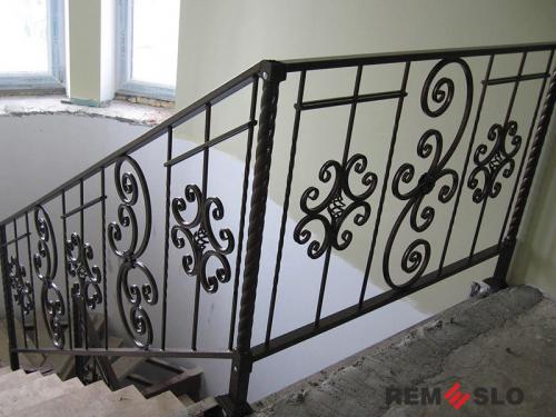 КОВАНОЕ ОГРАЖДЕНИЕ ЛЕСТНИЦЫ №119