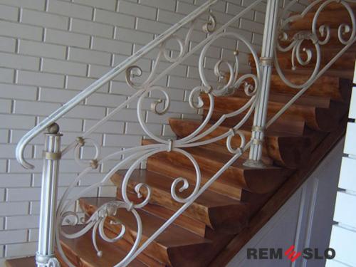 КОВАНОЕ ОГРАЖДЕНИЕ ЛЕСТНИЦЫ №150