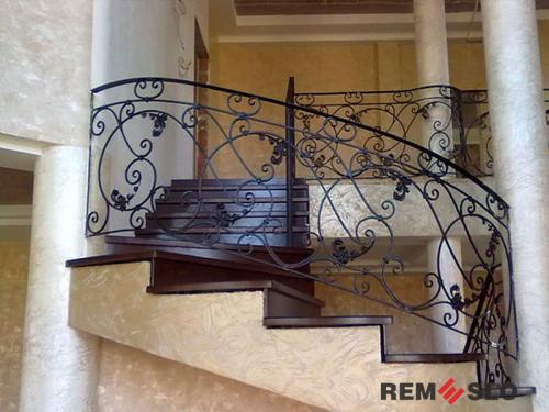 КОВАНОЕ ОГРАЖДЕНИЕ ЛЕСТНИЦЫ №172