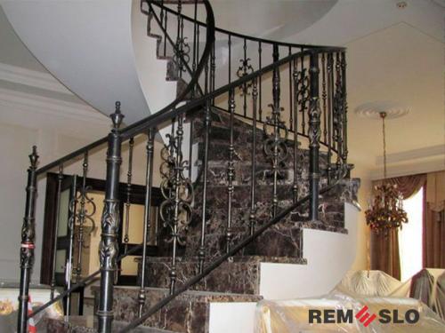 КОВАНОЕ ОГРАЖДЕНИЕ ЛЕСТНИЦЫ №175