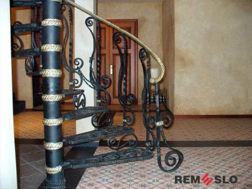 КОВАНОЕ ОГРАЖДЕНИЕ ЛЕСТНИЦЫ №211