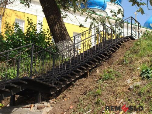 КОВАНОЕ ОГРАЖДЕНИЕ ЛЕСТНИЦЫ №228