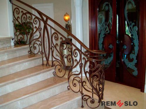 КОВАНОЕ ОГРАЖДЕНИЕ ЛЕСТНИЦЫ №38