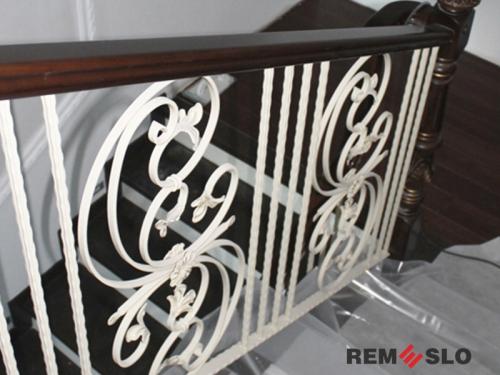 КОВАНОЕ ОГРАЖДЕНИЕ ЛЕСТНИЦЫ №46