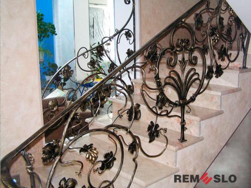 КОВАНОЕ ОГРАЖДЕНИЕ ЛЕСТНИЦЫ №68