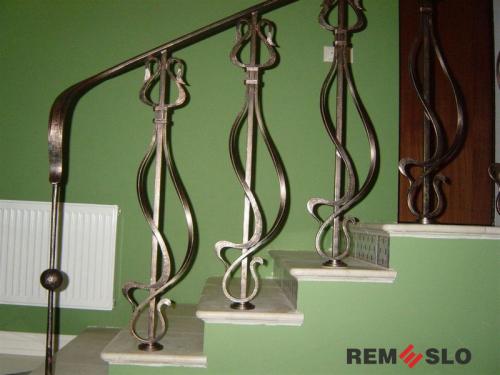 КОВАНОЕ ОГРАЖДЕНИЕ ЛЕСТНИЦЫ №78