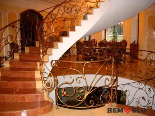 КОВАНОЕ ОГРАЖДЕНИЕ ЛЕСТНИЦЫ №96