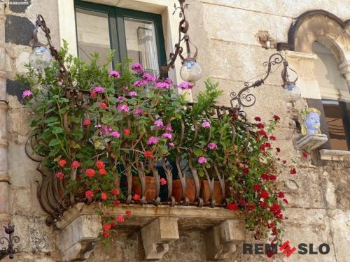 Кованый фонарь №23