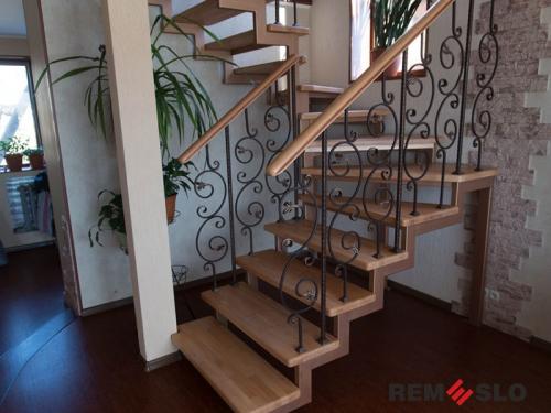 Лестница на второй этаж №2