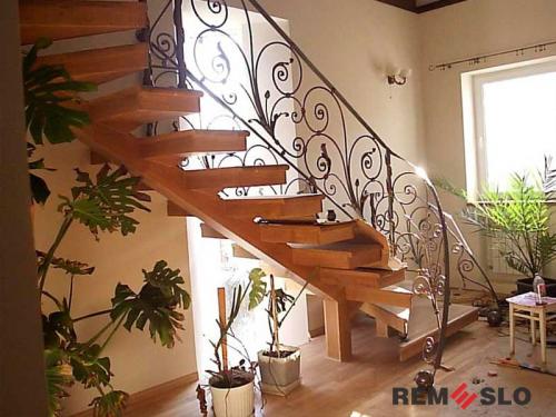 Лестница на второй этаж №3