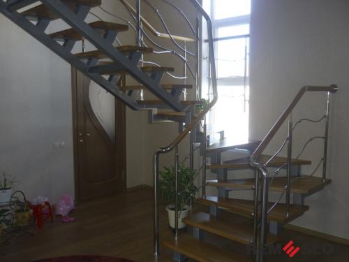 Лестница на второй этаж №5
