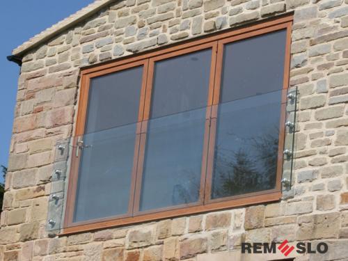 Ограждение балкона из стекла №19