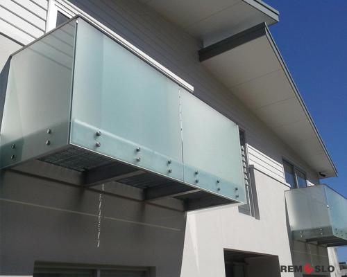 Ограждение балкона из стекла №2