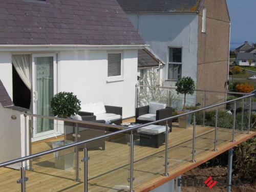 Ограждение балкона из стекла №22