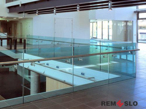 Ограждение балкона из стекла №27