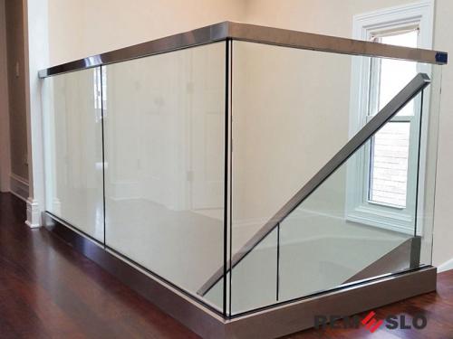 Ограждение балкона из стекла №8